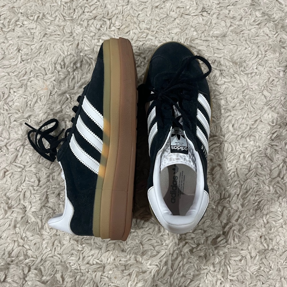 Adidas platform gazelle